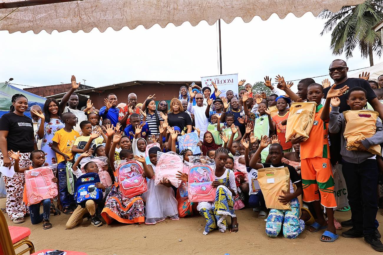 RENTRÉE SCOLAIRE: BLOOM ABOBO DISTRIBUE 200 KITS SCOLAIRES À SES BABY BLOOM