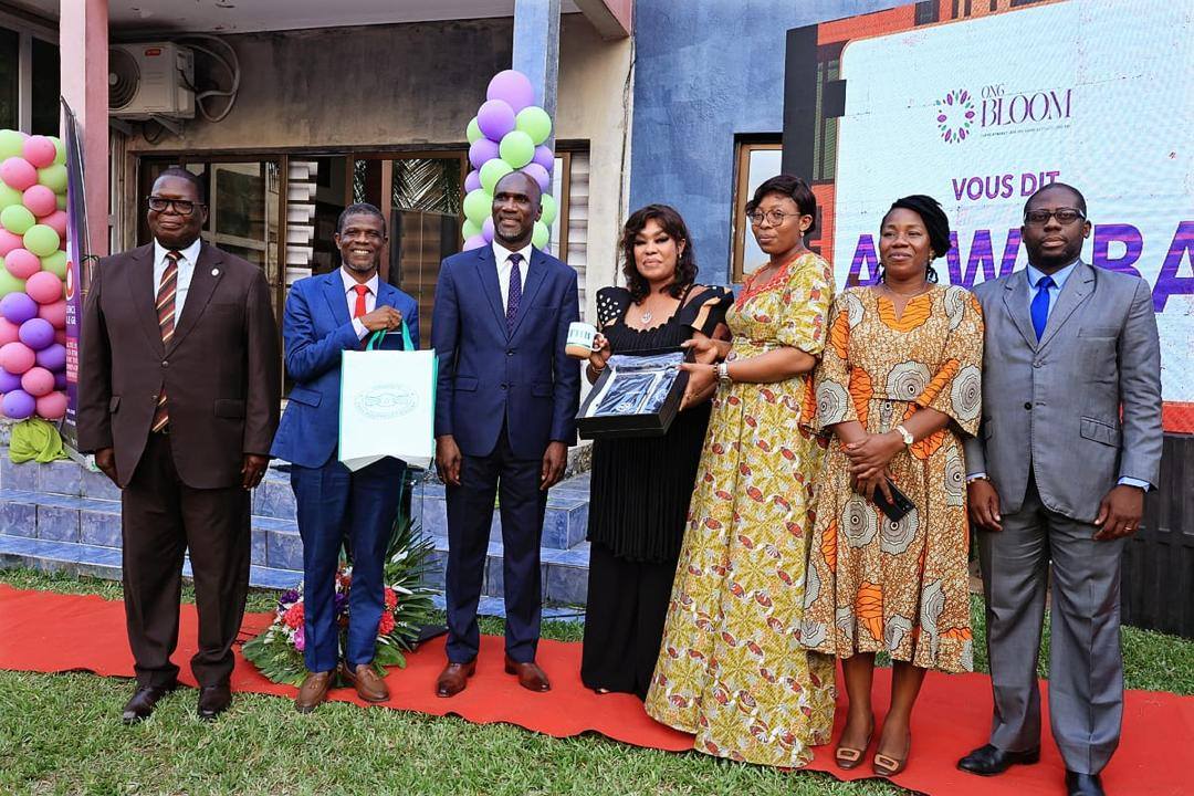 NOUVEL AN: L’UNIVERSITE FÉLIX HOUPHOUËT BOIGNY APPORTE SON ENCRE INDÉLÉBILE AUX ACTIONS DE L'ONG BLOOM